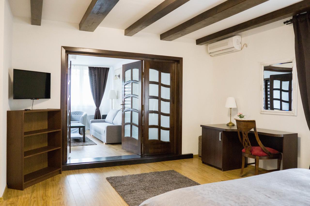Nest Hotel Drobeta Turnu Severin Ngoại thất bức ảnh