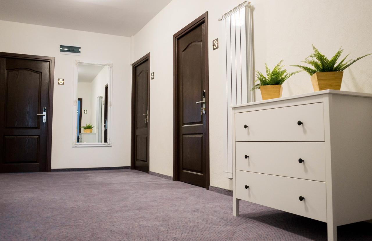 Nest Hotel Drobeta Turnu Severin Ngoại thất bức ảnh
